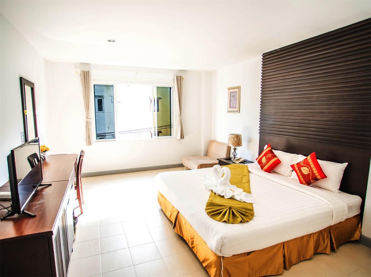 Hotel Sino House Patong Exterior foto