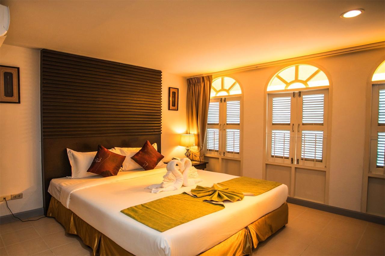 Hotel Sino House Patong Exterior foto