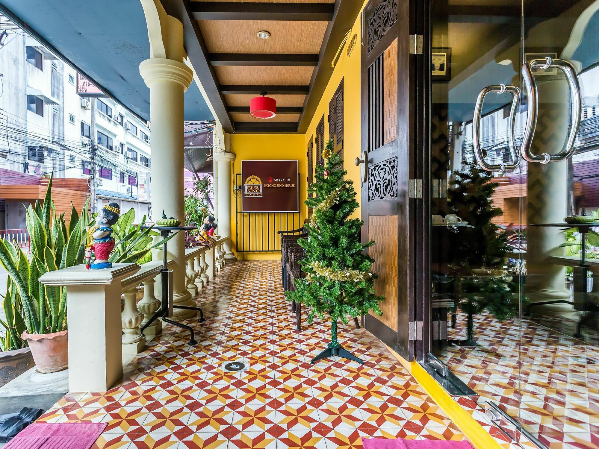 Hotel Sino House Patong Exterior foto